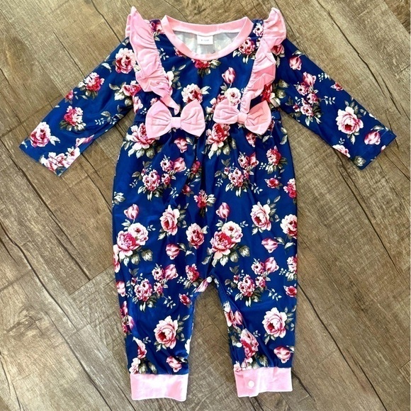 NWOT Floral Infant Onesie - Picture 1 of 5